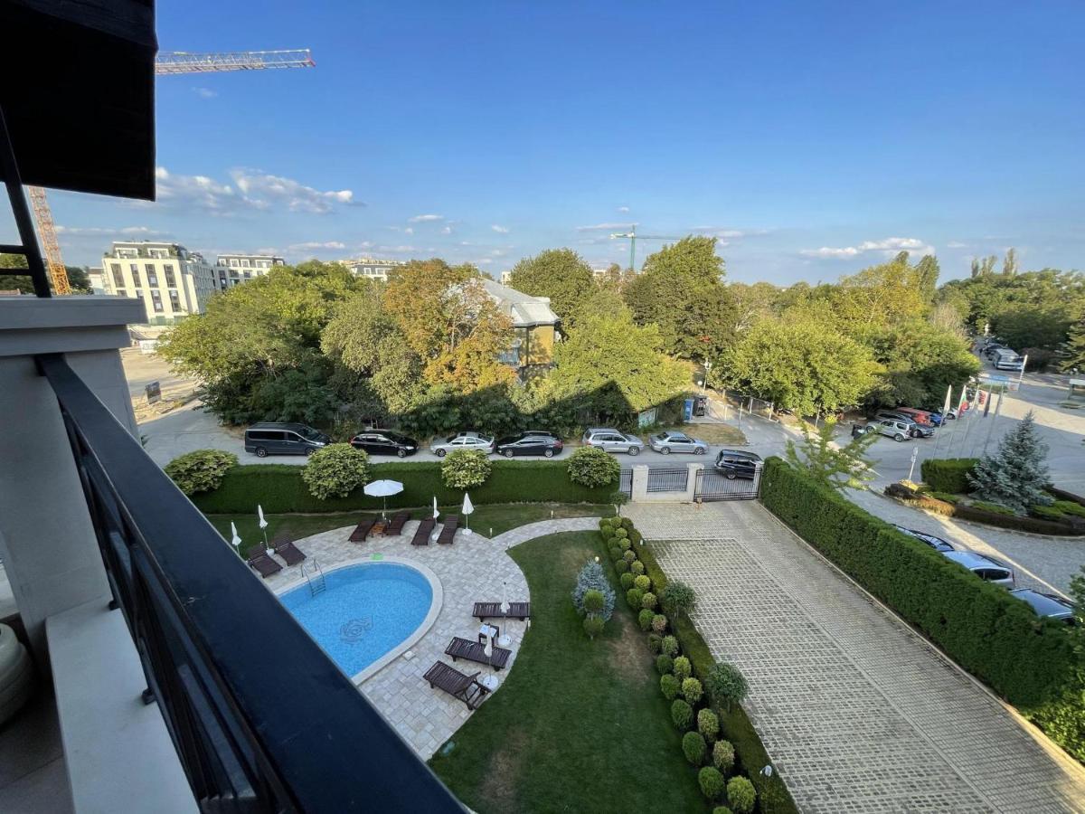 Stunning 2-Bed Apartment In Sea Resort Varna St Constantin et Helena Extérieur photo